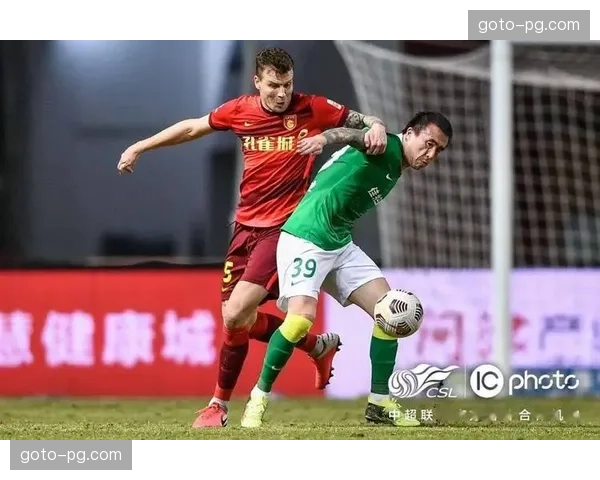 青岛西海岸一比零小胜深圳 戴维森制胜球体现进攻效率